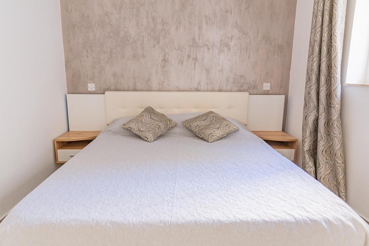 Fancy Modern - W/ 2br * Sliema