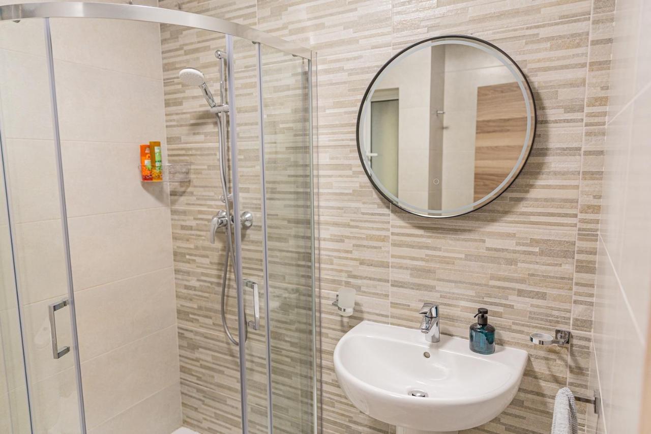 Fancy Modern - W/ 2br *